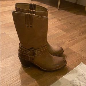 Frye Harness Boot 7.5 Mid Shaft